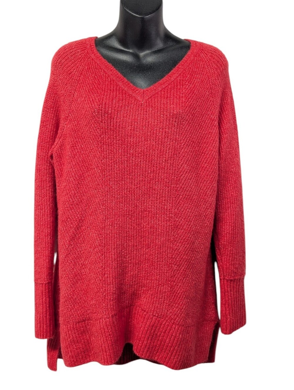 Westport Women's Size L Red Ribbed V-Neck Tunic Sweater Side Slits